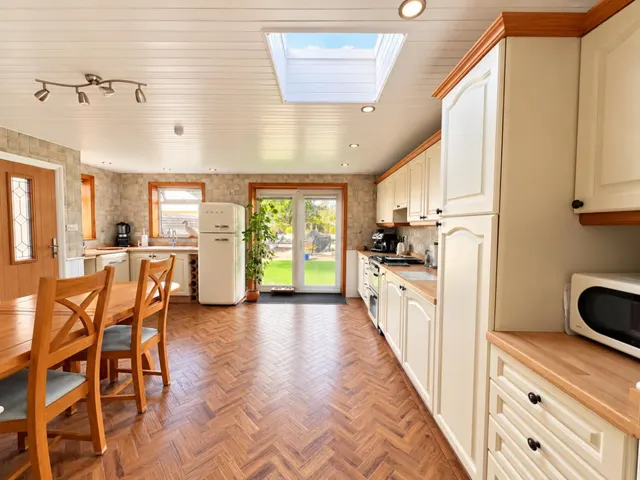 Narles Road, Cambridge, GL2, photo 3