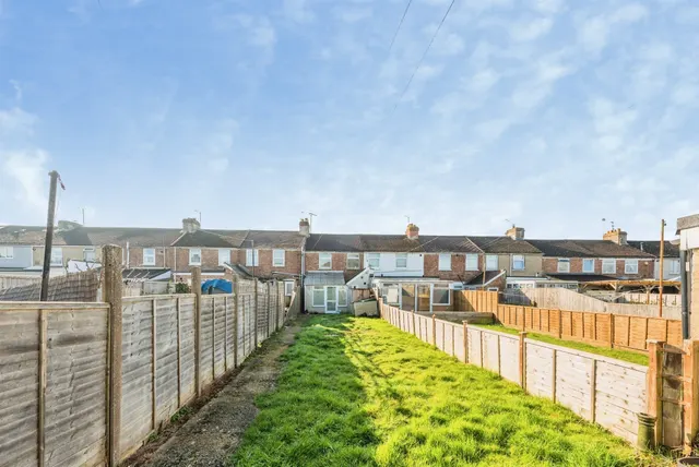 Ferndale Road, Swindon, SN2, photo 3