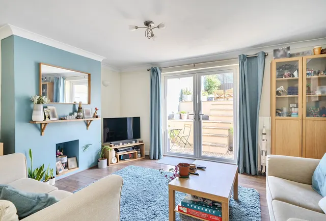 Photo 2 — Orchard Road, Gloucestershire, Kingswood, BS15 9TZ