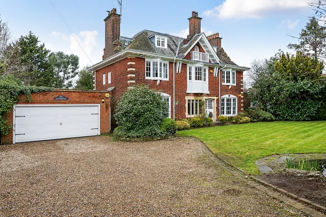 Darkes Lane, Potters Bar, EN6, photo 1