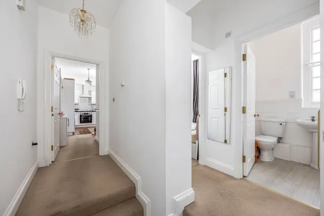 Southdowns Park, Haywards Heath, RH16, photo 3