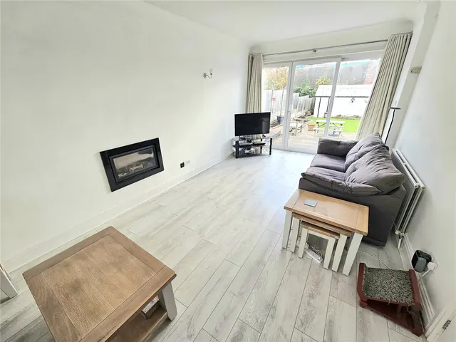 Westway, Heswall, CH60, photo 3