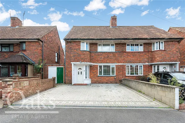 Swinburne Crescent, Addiscombe, CR0, photo 1