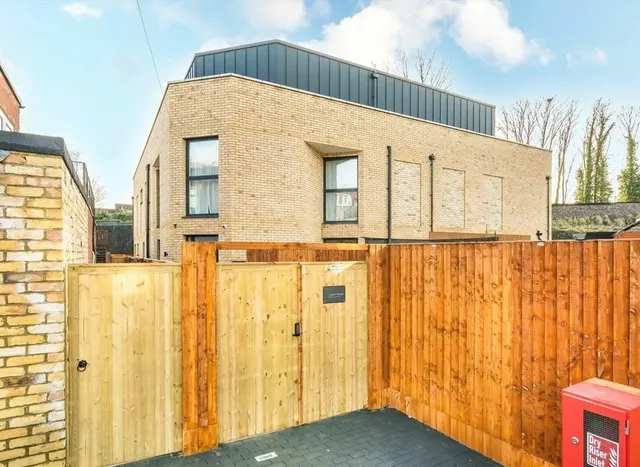 Acacia Road, Streatham, SW16, photo 1