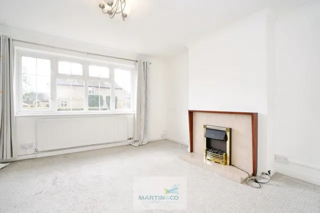 Photo 3 — Digswell Court, Digswell Rise, Welwyn Garden City