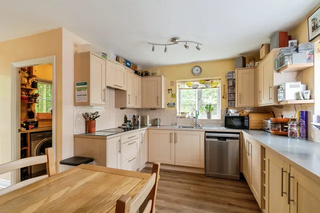 Long Ground, Corsham, SN13, photo 3