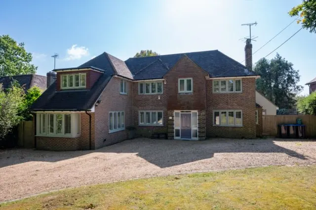 Roundwood Lane, Lindfield, RH16, photo 1