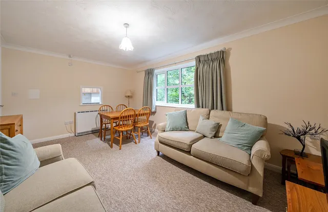 Photo 2 — Pond Cottage Lane, West Wickham, BR4
