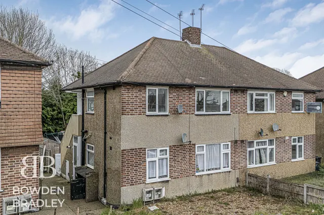 Brunswick Gardens, Hainault, IG6, photo 1