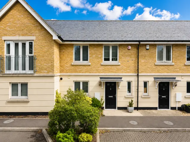 2 bedroom house — Claremont Mews, Birchington, Kent, CT7 9EF