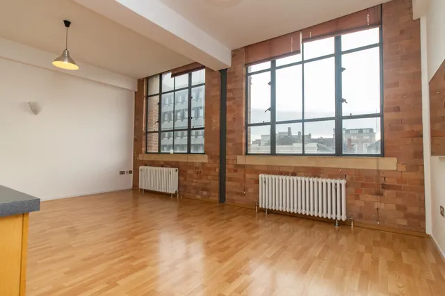 Photo 3 — Flat 16, 124 Charles Street, Leicester, Leicester, LE1 1LB