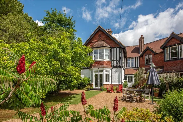 The Street, Betchworth, RH3, photo 1