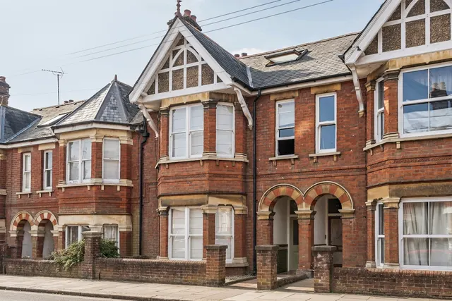 Fairfield Road, Winchester, SO22, photo 1