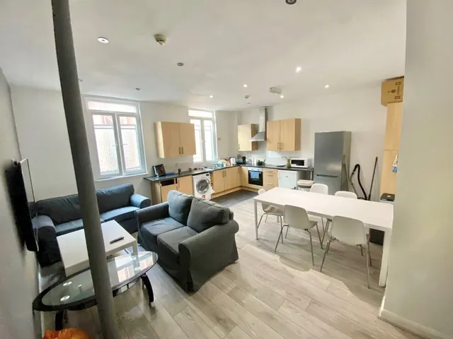 Wellington Street, Leicester City Centre, LE1, photo 1