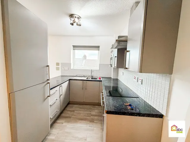 2 bedroom flat — 27, Tilbury Road, London, E6 6ED