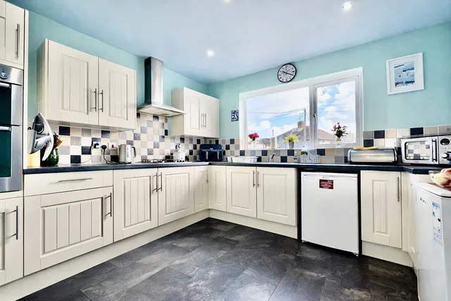 Photo 3 — Mancetter Road, Atherstone, Warwickshire, CV9