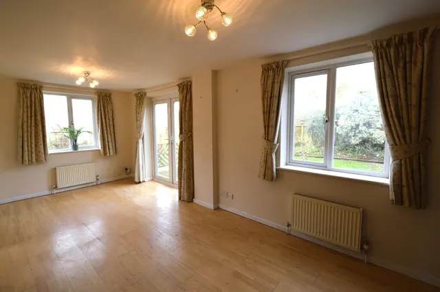 Walnut Close, Axbridge, BS26, photo 2