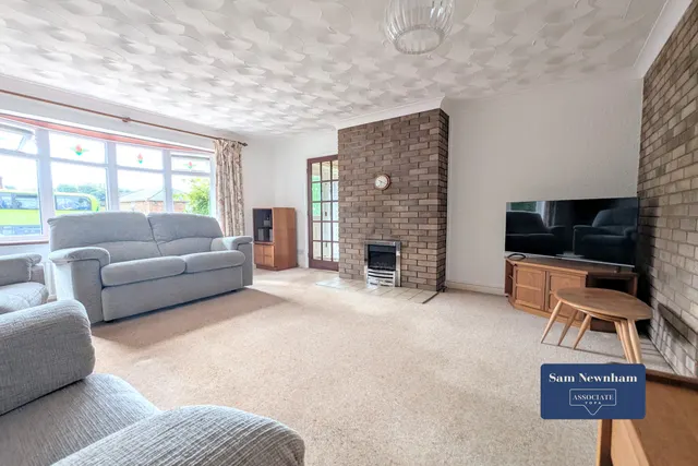 Clatterford Road, Newport, PO30, photo 3