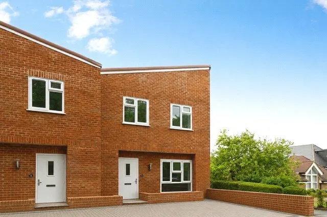Station Approach, Whyteleafe, Surrey, CR3, photo 1
