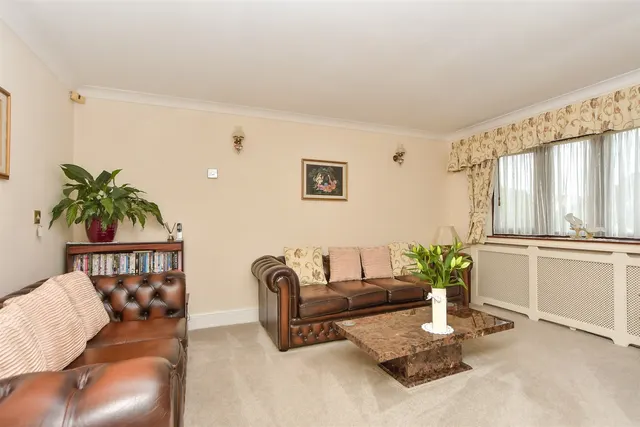 Seaside Avenue, Minster-On-Sea, ME12, photo 3