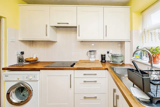 Fern Drive, Taplow, SL6, photo 3
