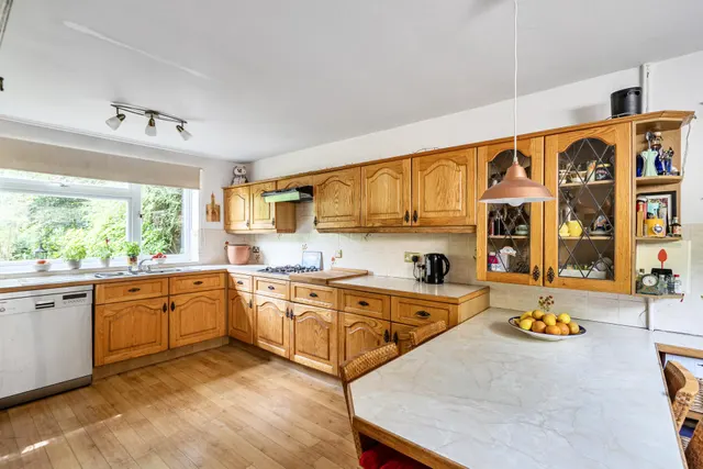 Stuart Road, Warlingham, photo 3
