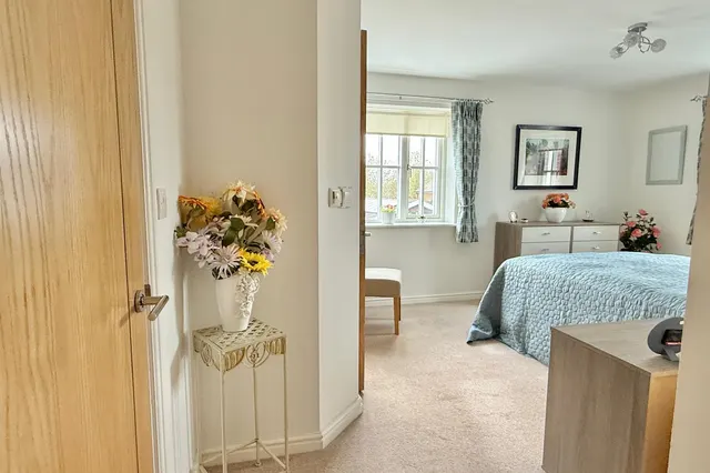 Parsonage Barn Lane, BH24, photo 3