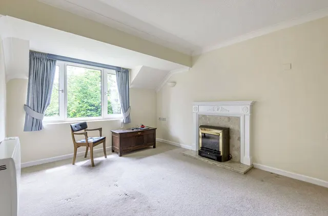Burpham Lane, Burpham, GU4, photo 3