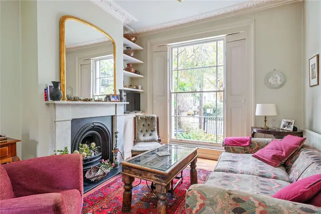 Photo 2 — Waterloo Terrace, Islington, London, N1 1TQ