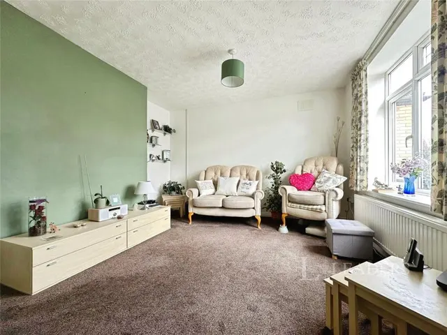 Lushes Road, Loughton, IG10, photo 2