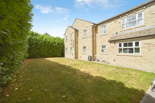 Rodley Lane, Rodley, LEEDS, photo 1