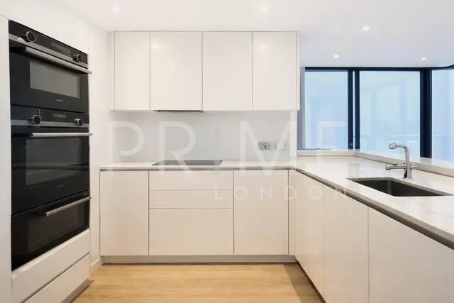 Hampton Tower, South Quay Plaza, E14, photo 1