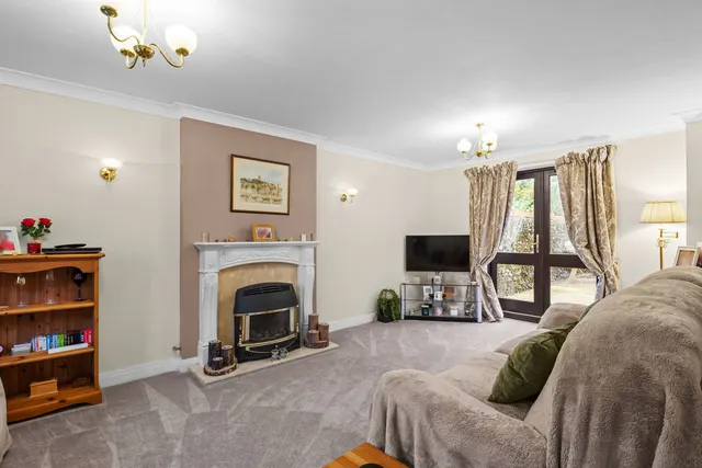 Photo 2 — Darby Close, Shenley Lodge, Milton Keynes, MK5 7EX