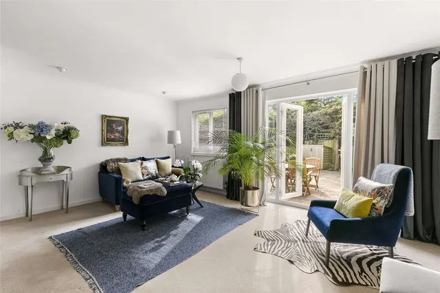 Photo 2 — Cottenham Park Road, Wimbledon, London, SW20 0SY