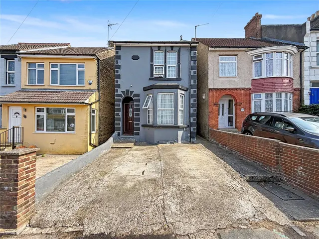 Napier Road, Gillingham, ME7, photo 1