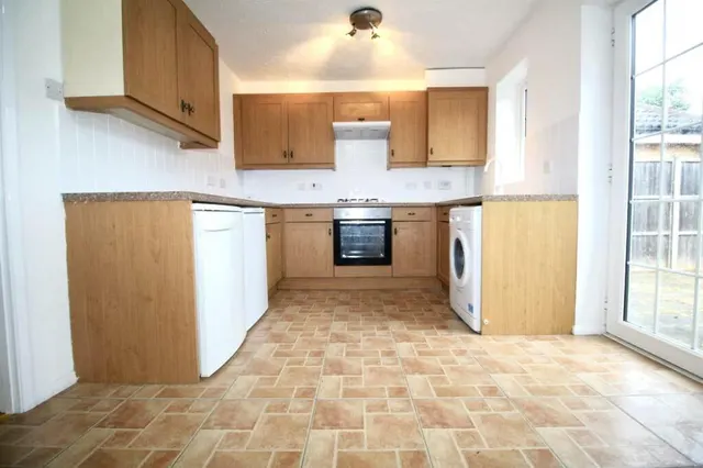 Roberts Close, Cheshunt, photo 3