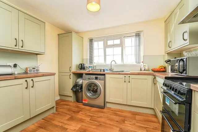 Photo 3 — Heron Way, Abbeydale, Gloucester, Gloucestershire, GL4