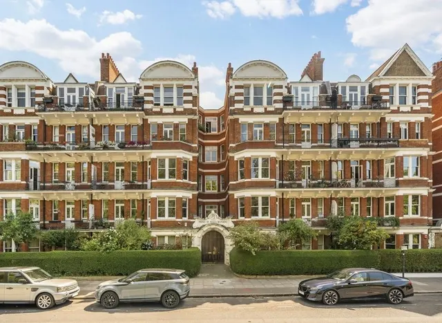 Prince Of Wales Drive, Battersea, SW11, photo 1