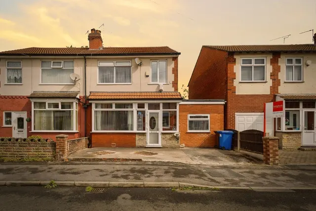 Woodhall Road, Stockport, SK5, photo 1