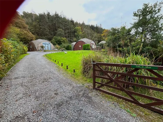 Coch Y Mieri, Beaumaris, LL58, photo 2