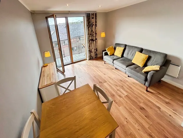 Napier Street, Sheffield, S11, photo 3