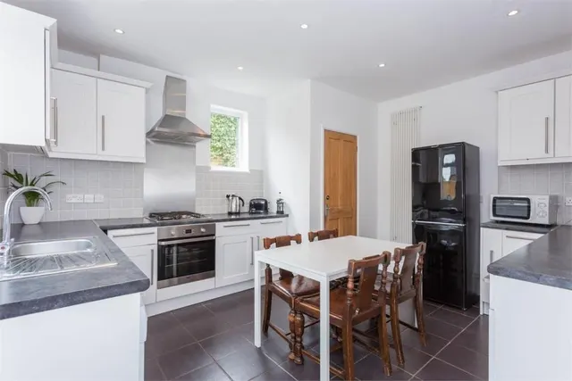 Lansdown Road, Chalfont St. Peter, SL9, photo 3