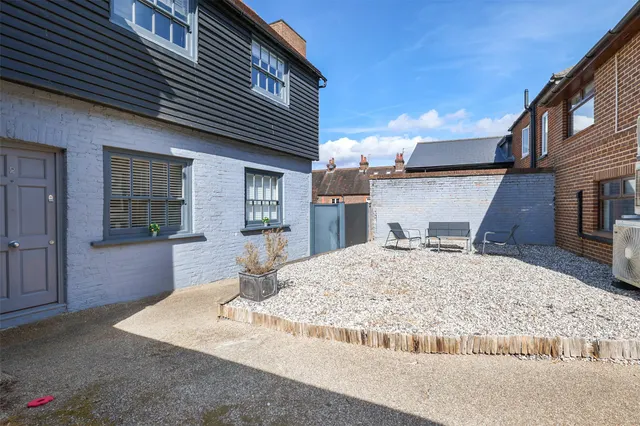 Ansell Road, Dorking, RH4, photo 1
