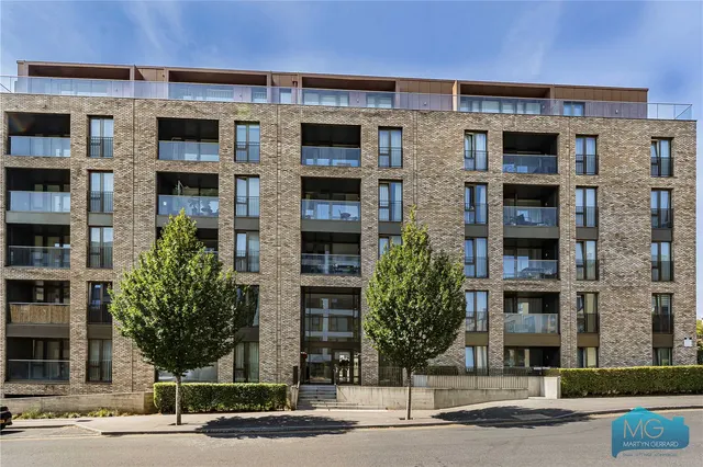 Royal Engineers Way, London, NW7, photo 1