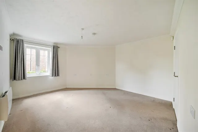 Manor Park, Ruddington, NG11, photo 3