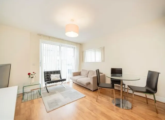 Glenthorne Road, Hammersmith, W6, photo 1