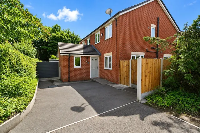 Carr Street, Swinton, Manchester, Greater Manchester, M27, photo 1