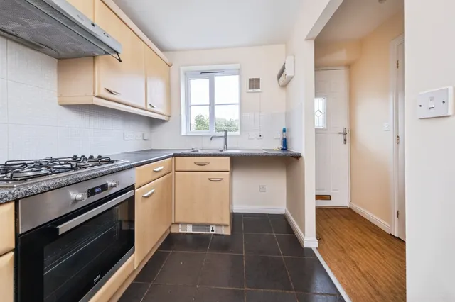 Moors Close, Deanshanger, MK19, photo 2