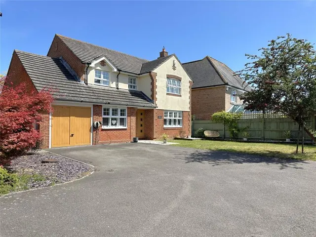 Coral Reef Close, Eastbourne, BN23, photo 2