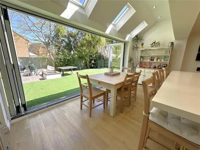 Coral Reef Close, Eastbourne, BN23, photo 3